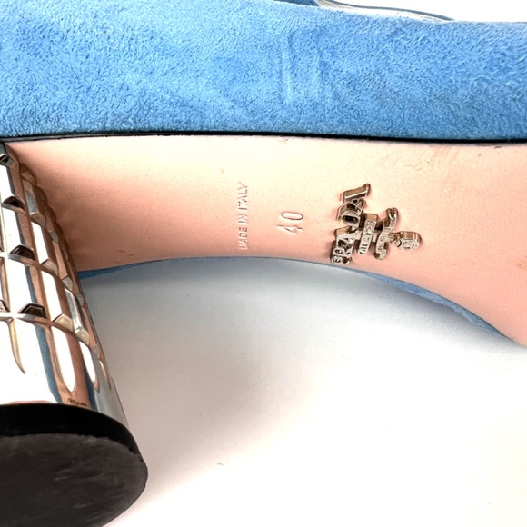 Prada Womens Blue Suede Shoes Crystal Heel Size 40 Good Condition - Picture 3 of 5